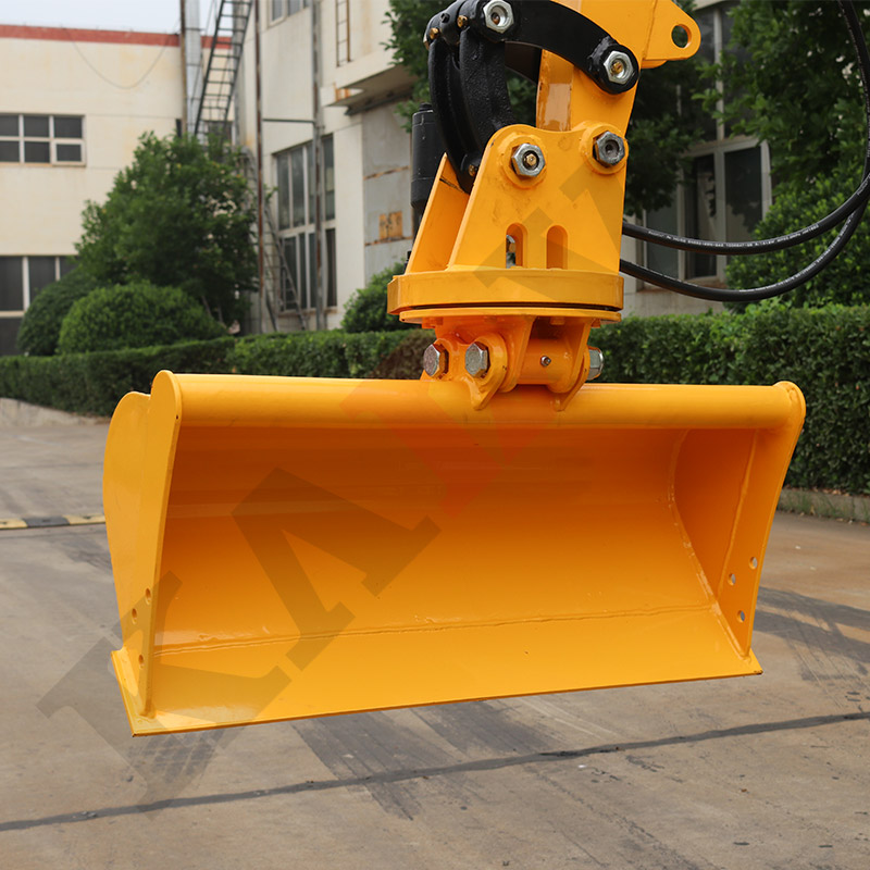 360°旋轉(zhuǎn)挖斗