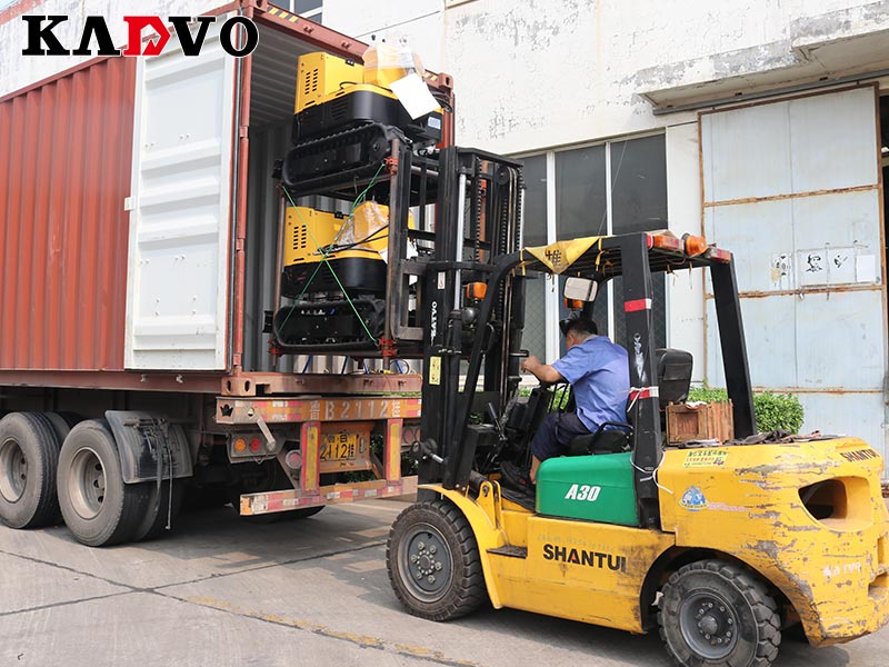 凱迪沃重工KV12小型挖掘機出口歐洲